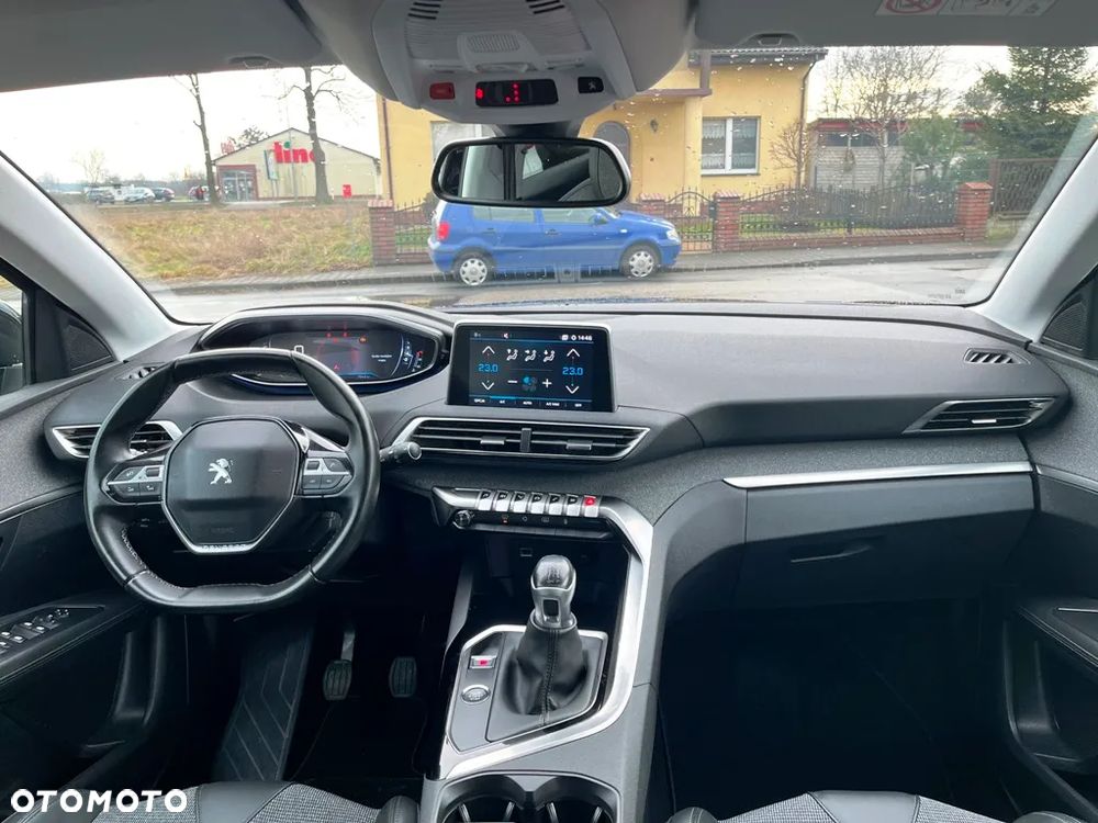 Peugeot 3008 1.2 PureTech Allure S&S - 7
