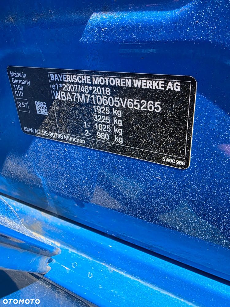 BMW Seria 1 - 32