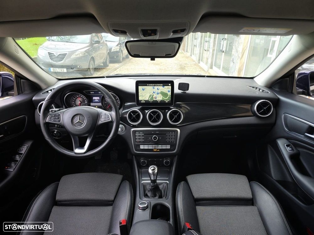 Mercedes-Benz CLA 180 d Shooting Brake - 5