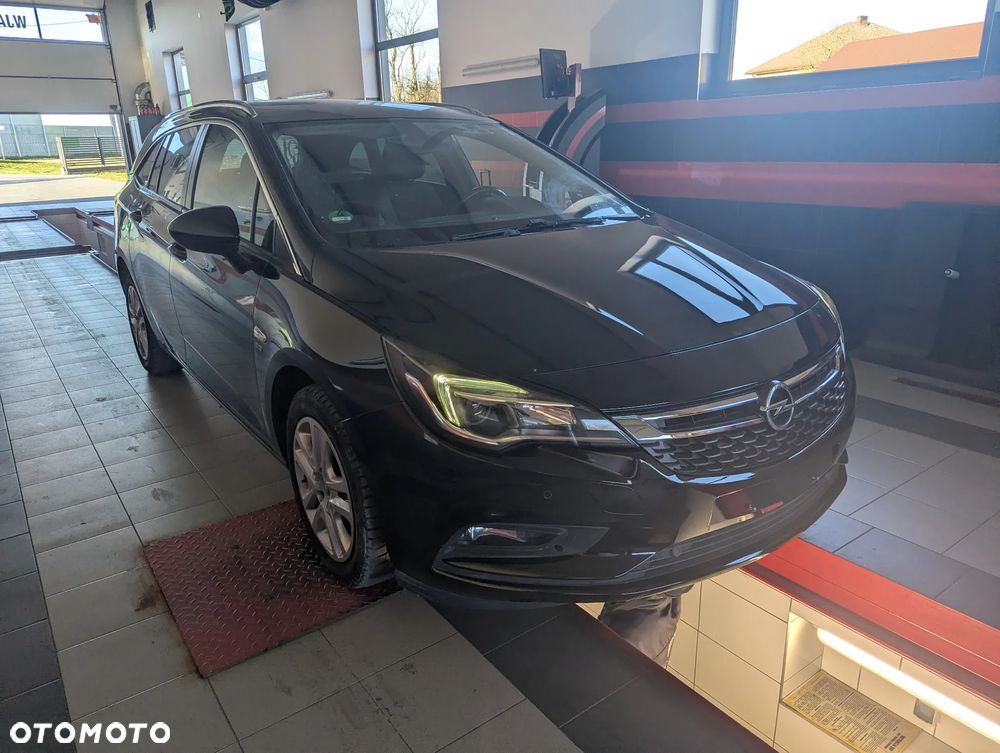 Opel Astra 1.4 Turbo Start/Stop 120 Jahre - 12