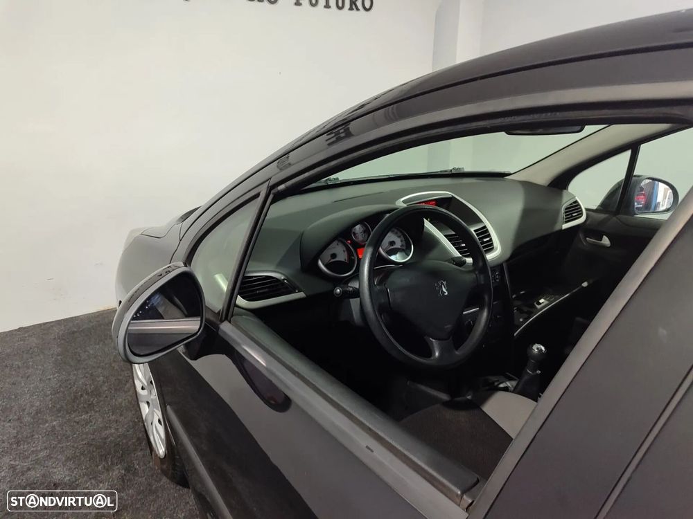 Peugeot 207 1.4 HDi Trendy - 11