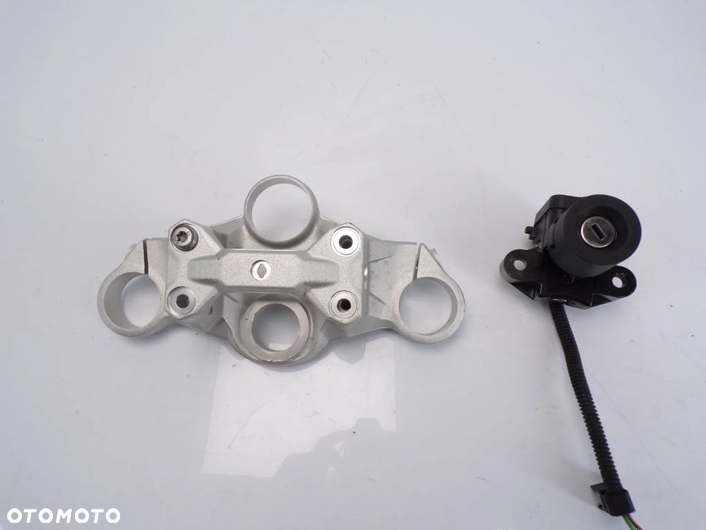 Półka górna BMW K80 BMW 8565015 F750 GS F850 stacyjka pompa hamulcowa - 2