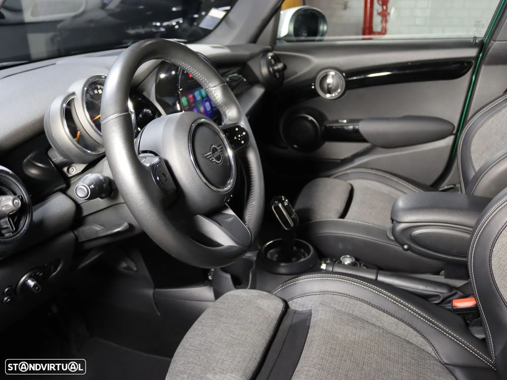 MINI 5 Portas Cooper Aut. - 14