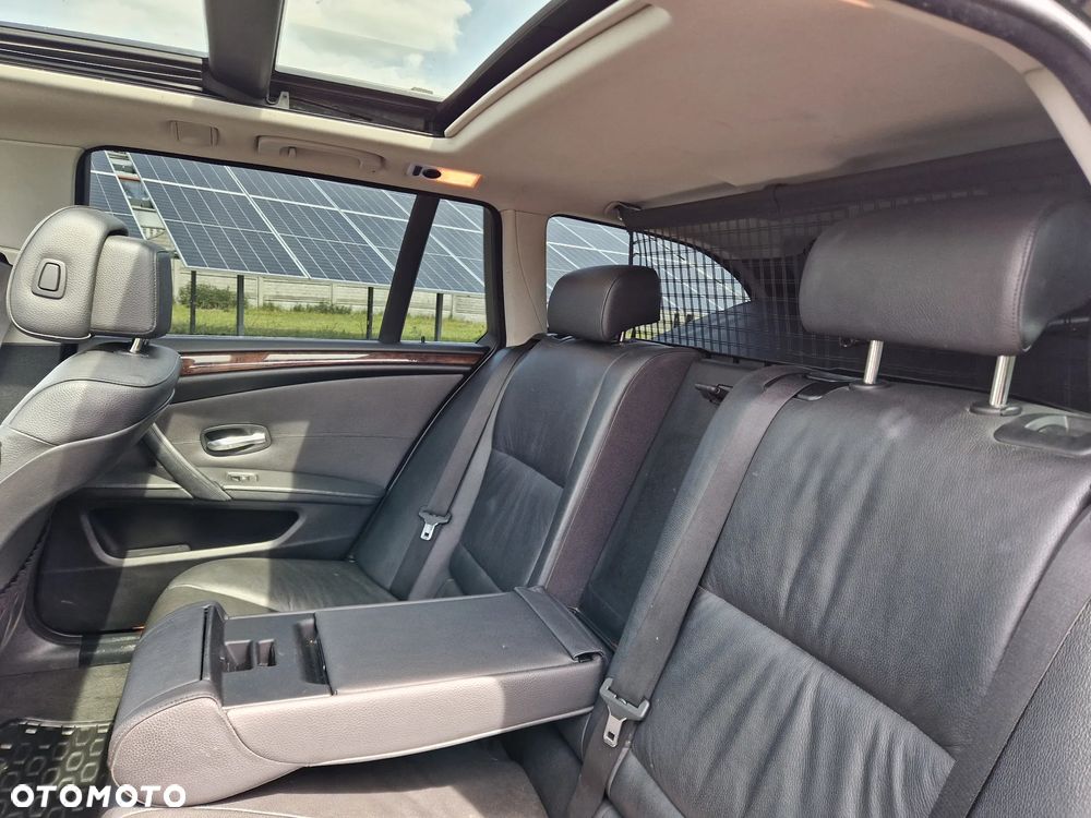 BMW Seria 5 530d xDrive - 17