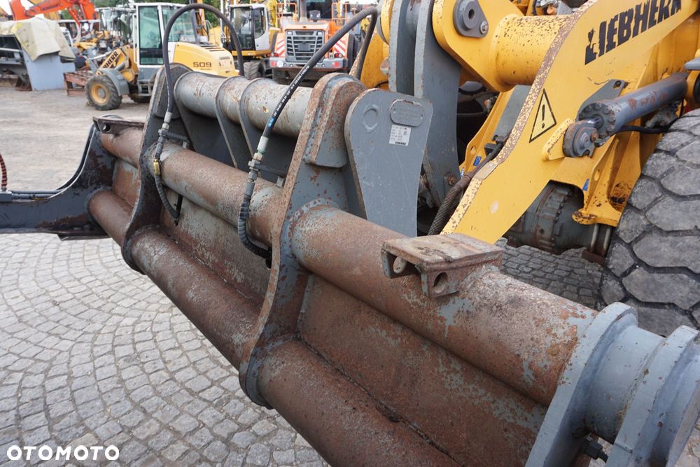 Liebherr L546 6900h Szybkozlacze - 14