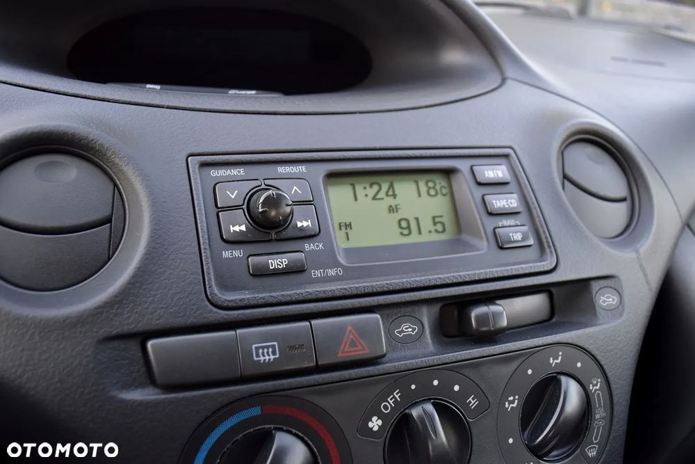 Toyota Yaris 1.0 Edition - 36