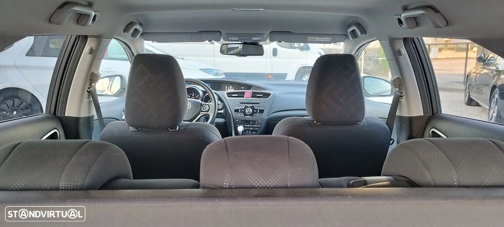 Honda Civic Tourer 1.6 i-DTEC Executive Navi - 19
