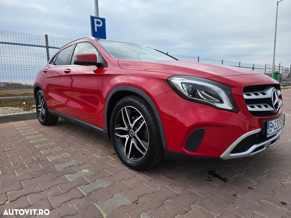 Mercedes-Benz GLA 220 4MATIC 7G-DCT - 6
