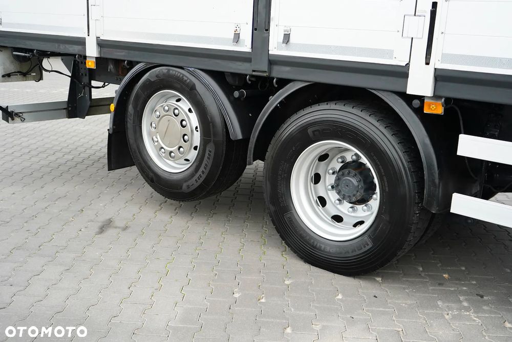 Volvo FM / 420 / 6 X 2 / SKRZYNIOWY + HDS / PALFINGER PK 26002 / WYS. 17 M / OŚ SKRĘTNA - 28