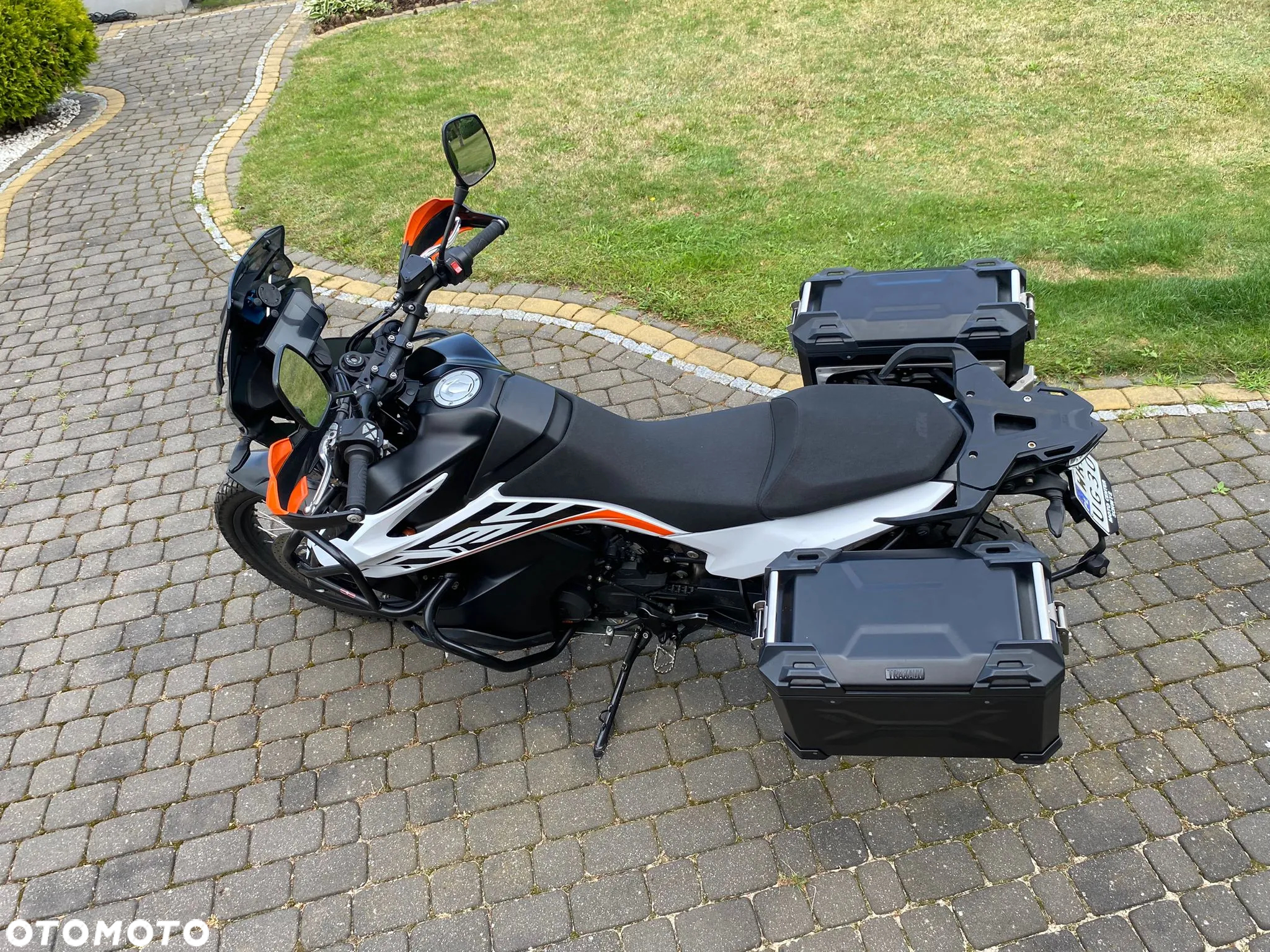 KTM Adventure - 12