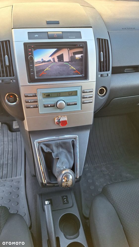 Toyota Corolla Verso 1.8 Gold 7os - 7