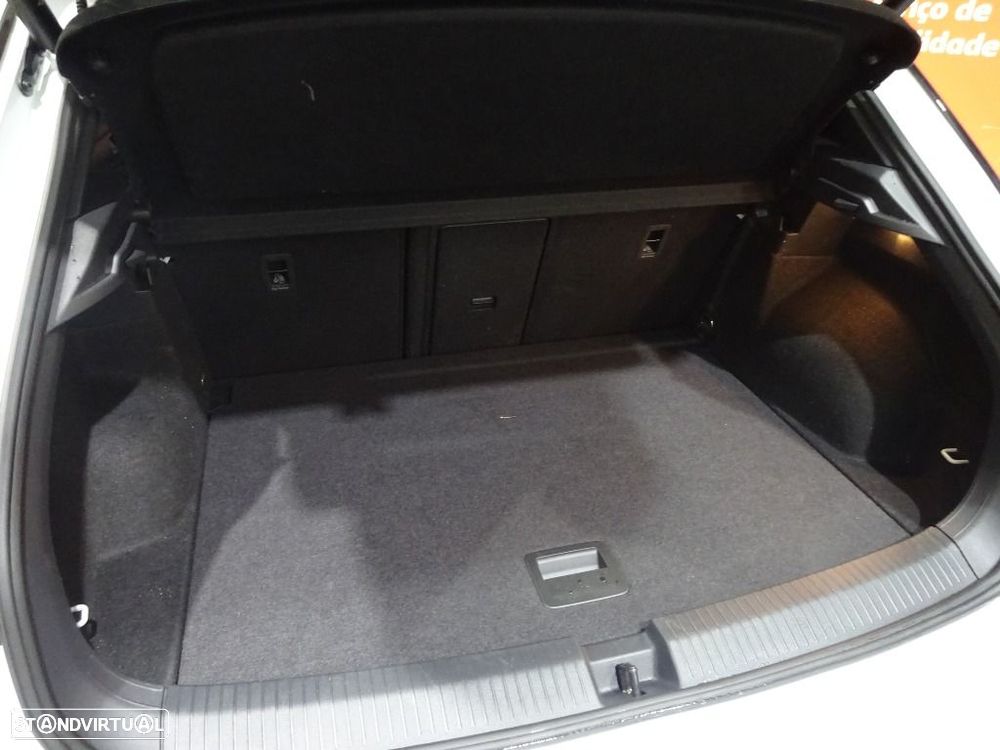 VW T-Roc 1.5 TSI Black Style DSG - 32