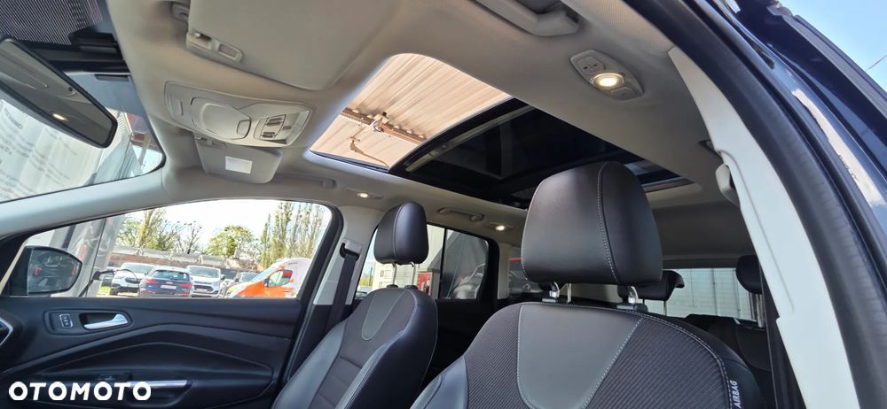 Ford Kuga 1.5 EcoBoost 4x4 Titanium - 30