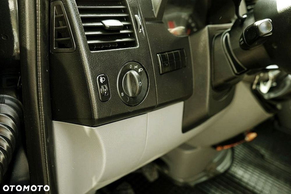Volkswagen Crafter - 17