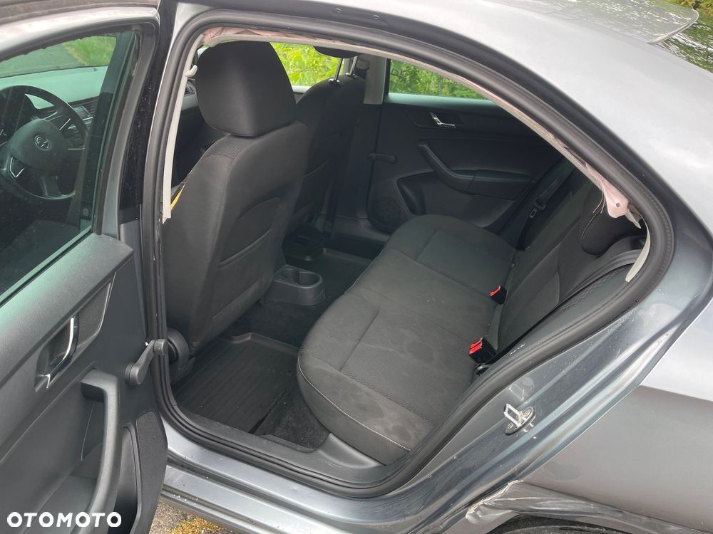 Skoda RAPID 1.2 TSI Active - 11