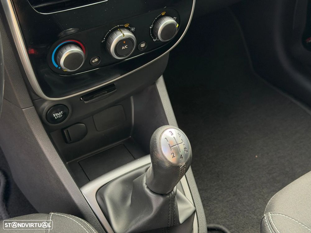 Renault Clio 0.9 TCe Limited - 14