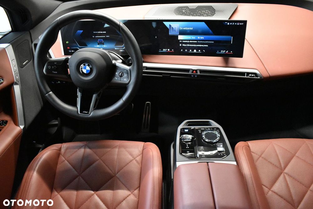 BMW iX - 6