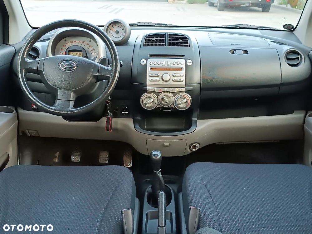 Daihatsu Sirion 1.3 - 24