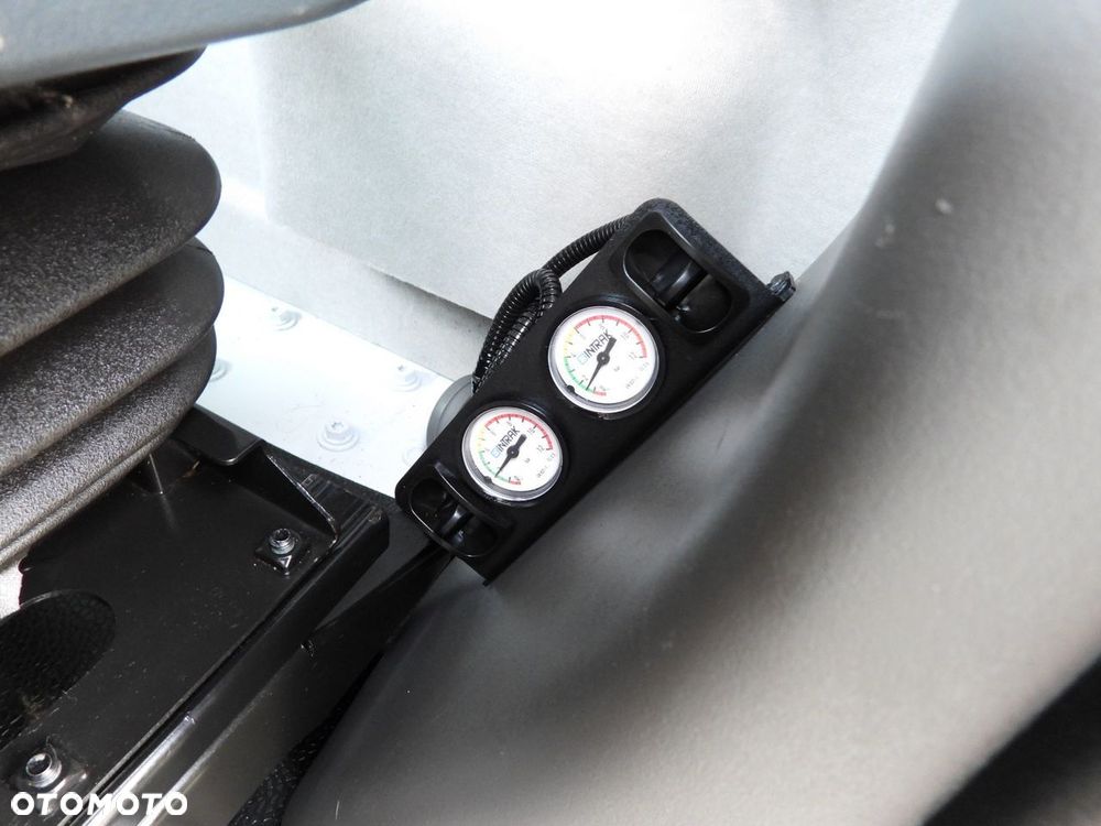 Renault MASTER PLANDEKA 10 PALET WEBASTO TEMPOMAT LEDY PNEUMATYKA KLIMATYZACJA  165KM - 41