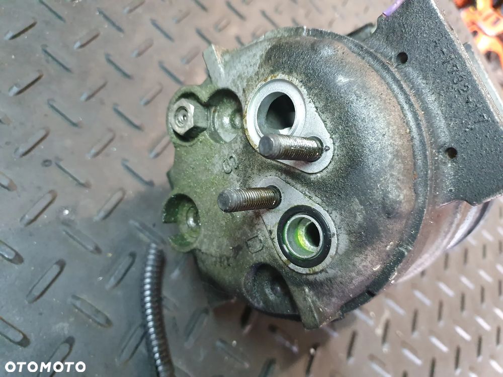 SPRĘŻARKA KLIMATYZACJI Volvo S40 V40 1.8 16V 8708581   POSIADAM 2 SZT - 8