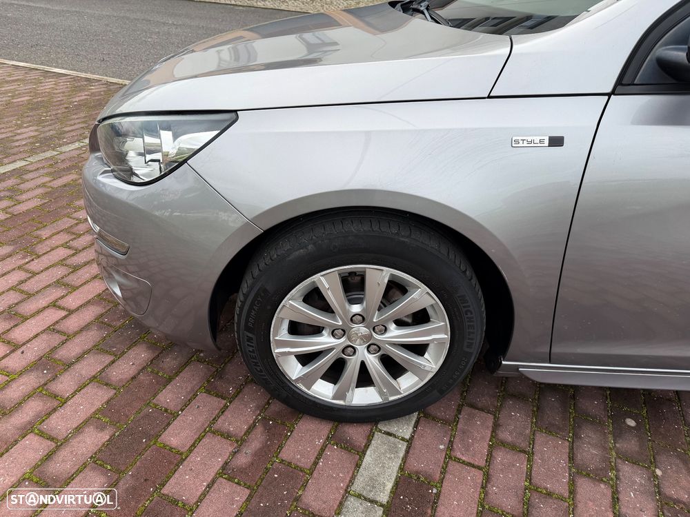 Peugeot 308 SW 1.6 BlueHDi Style - 14