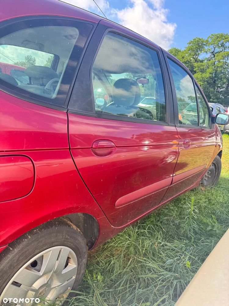 Renault Scenic 2002r 70KW 1.4 b Cały na części - 3