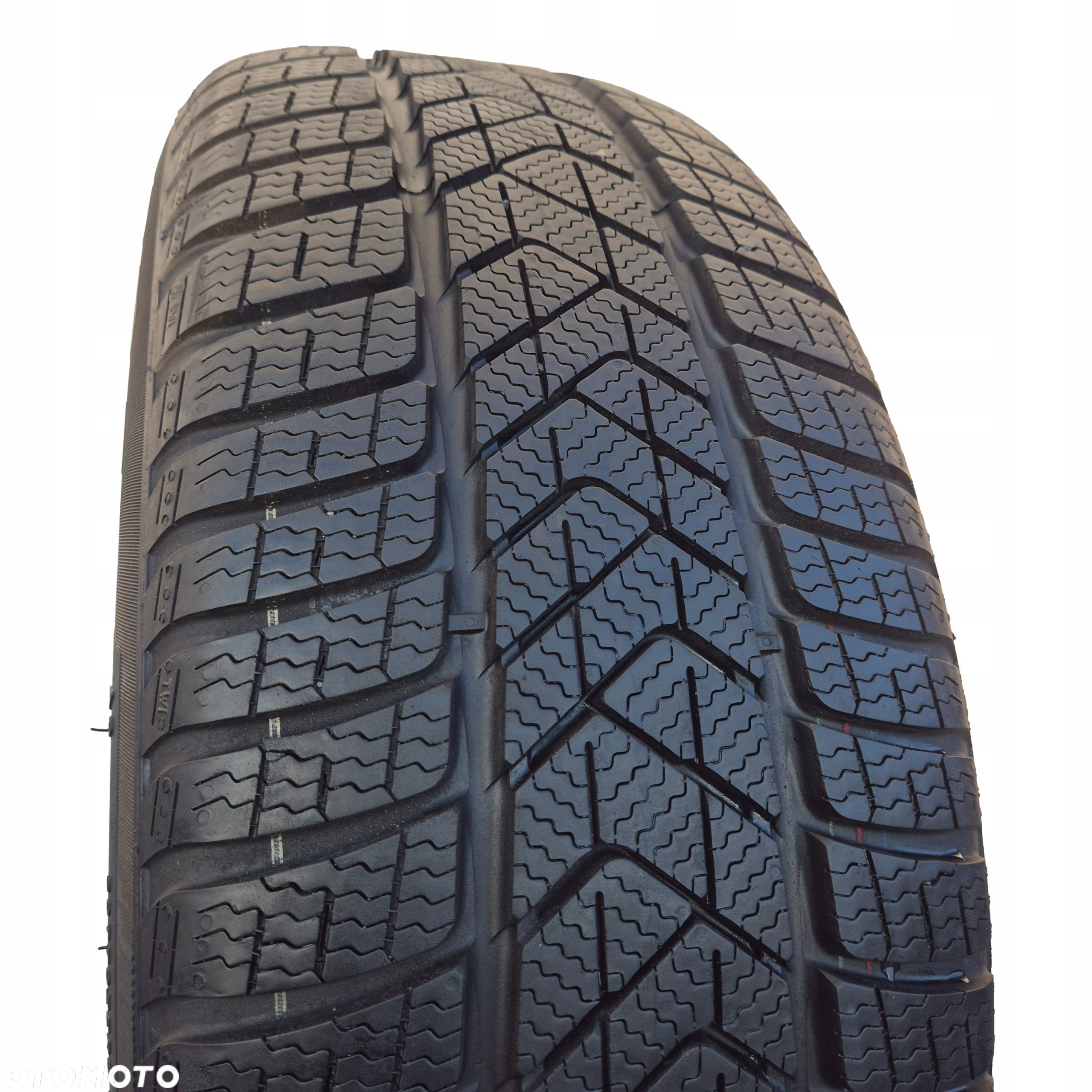 235/55 R18 104H pirelli winter sottozero 3 8mm 2023 - 1