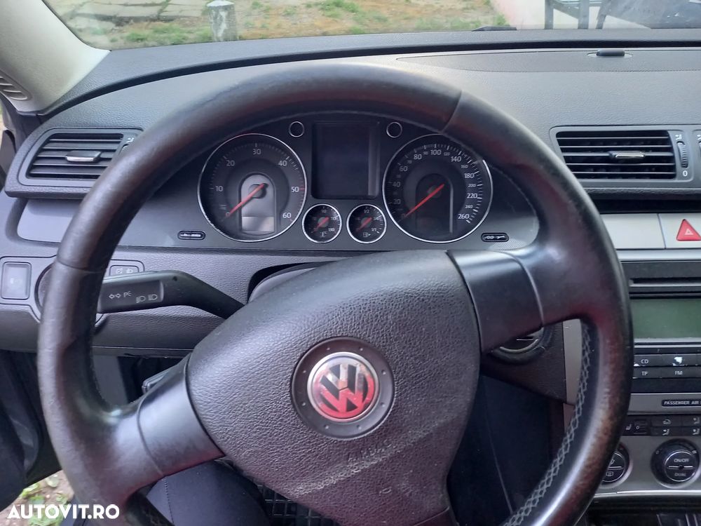 Volkswagen Passat Variant 2.0 Blue TDI SCR Comfortline - 8