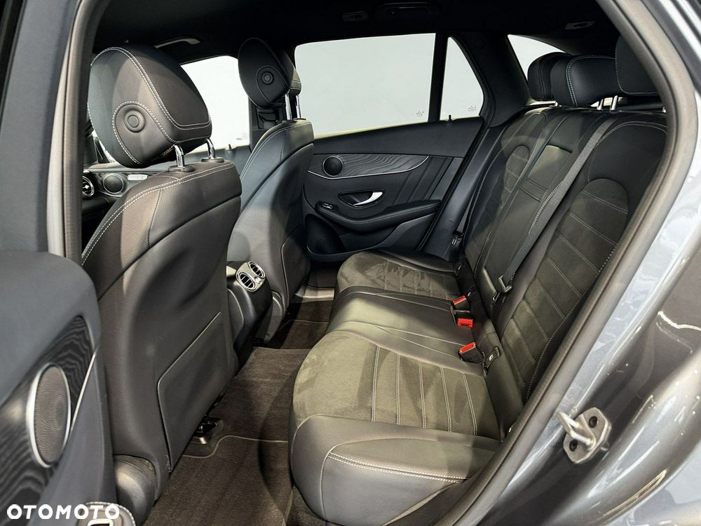 Mercedes-Benz GLC - 16