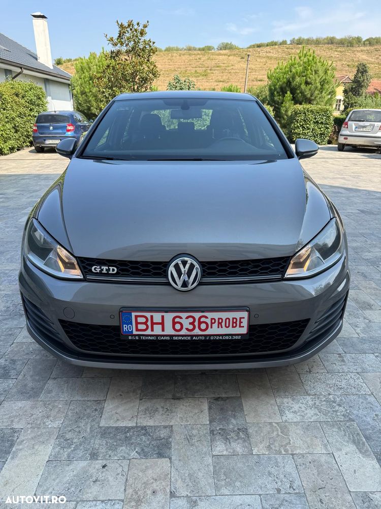 Volkswagen Golf 2.0 TDI DPF BMT DSG GTD - 2