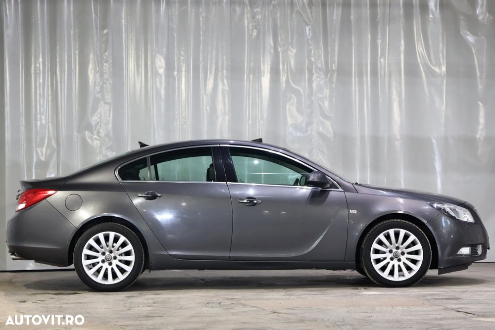 Opel Insignia 2.0 Turbo - 36