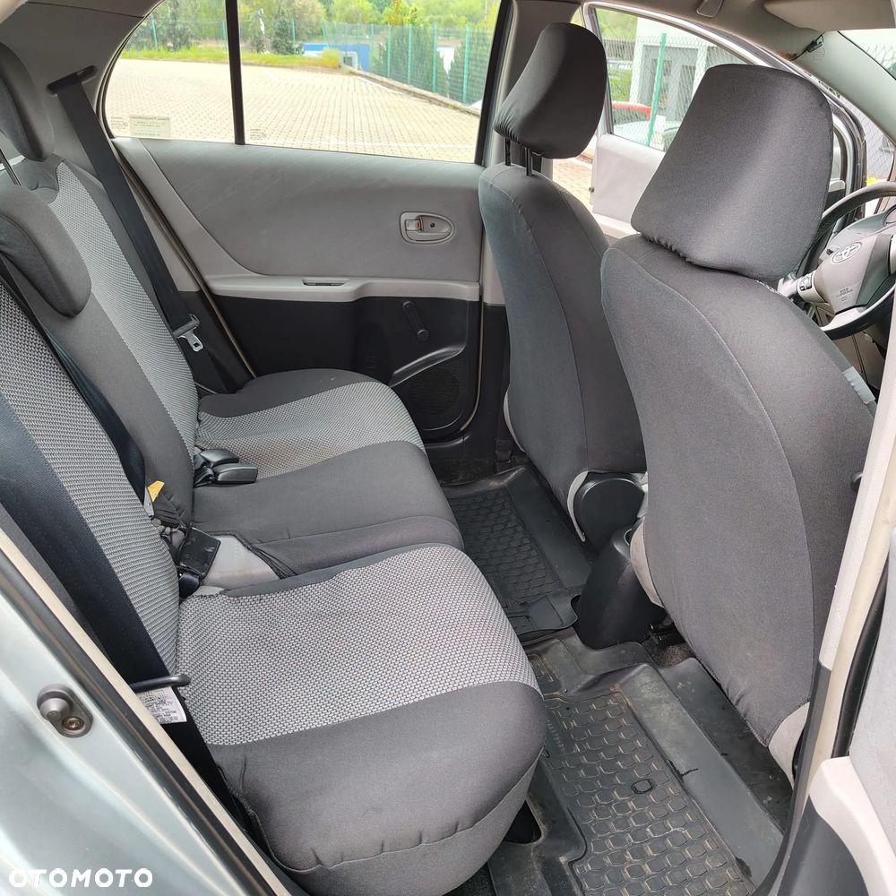 Toyota Yaris 1.3 Luna - 6