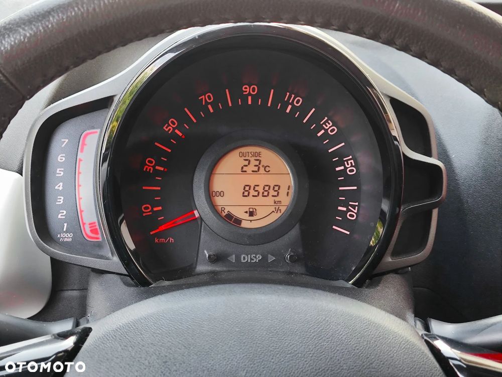 Toyota Aygo x-cite - 24