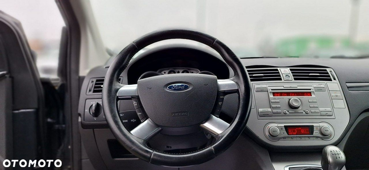 Ford Kuga - 13