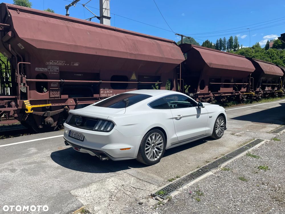 Ford Mustang 5.0 V8 GT - 22