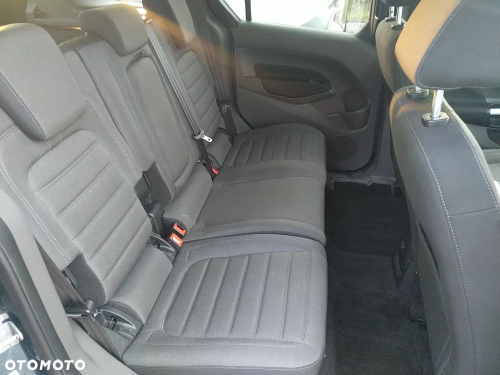 Ford Tourneo Connect - 10
