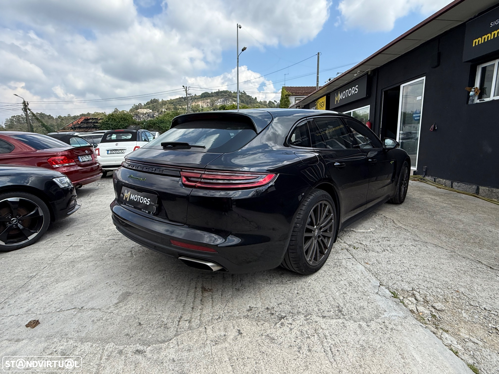 Porsche Panamera Sport Turismo 4 E-Hybrid 10 Years Edition - 19