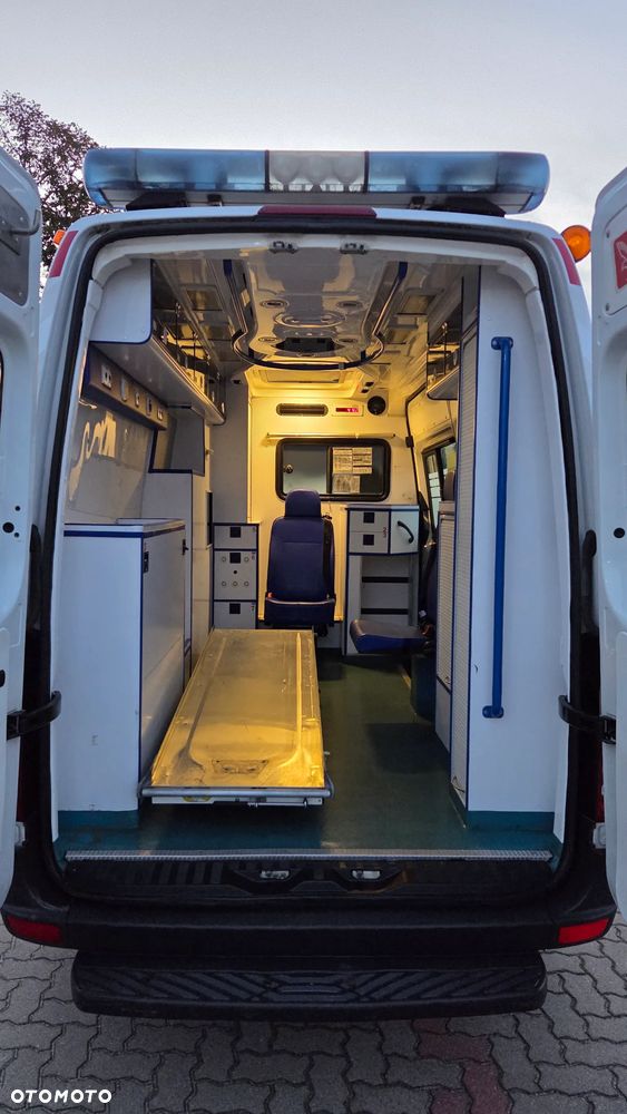 Mercedes-Benz SPRINTER - 17