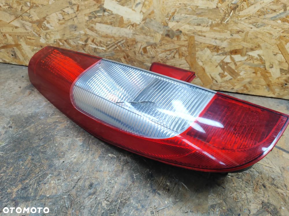 lampa tył lewa kompletna + wkład lampy do MERCEDES Vito w639 03- - 2