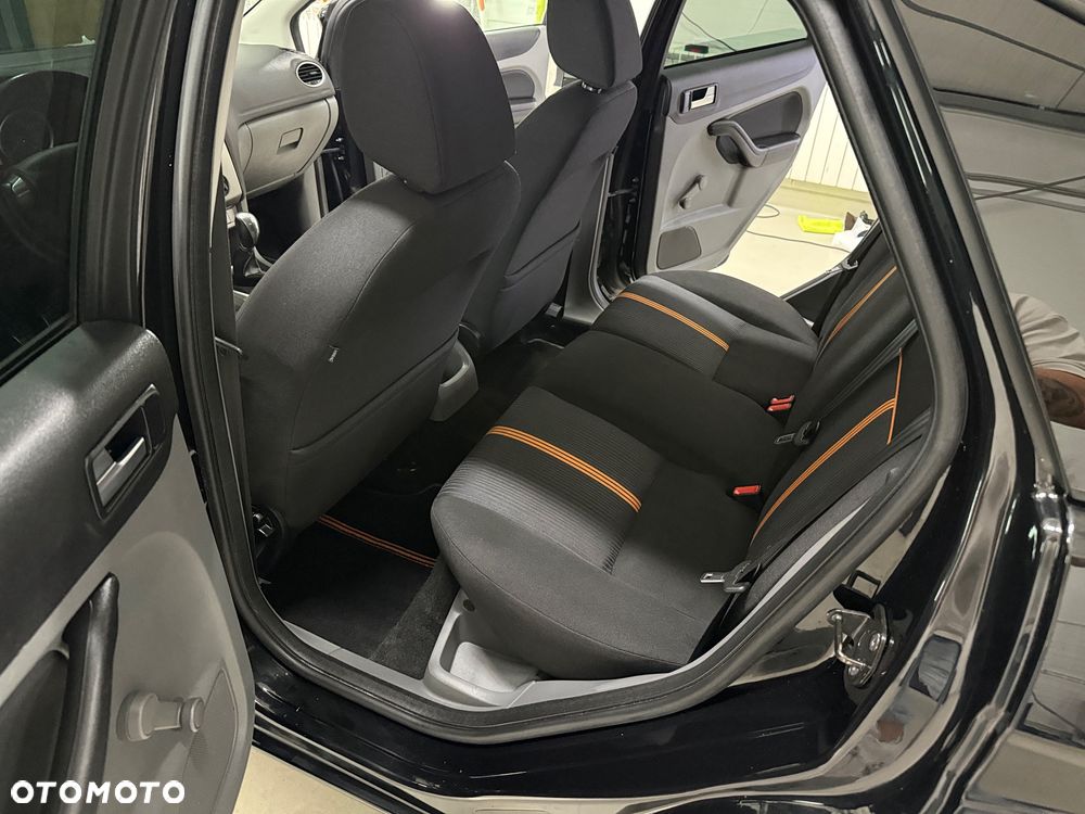 Ford Focus 1.6 16V Black Magic - 11