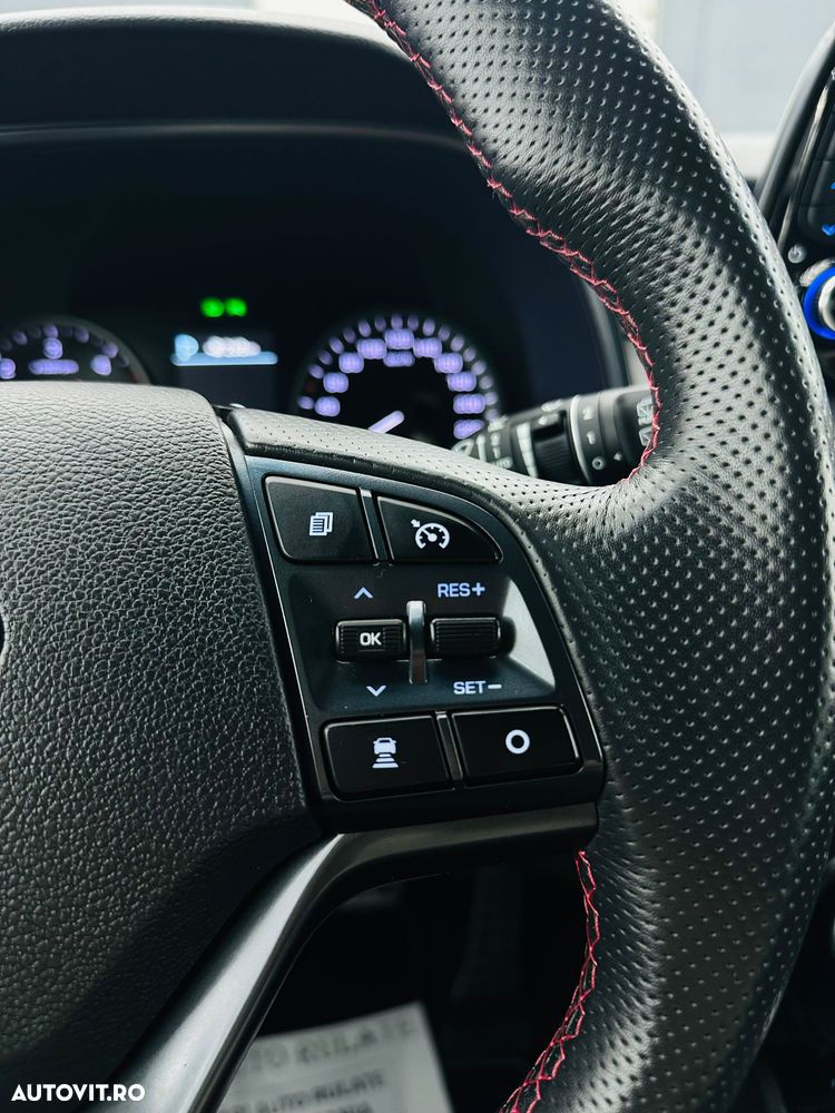 Hyundai Tucson blue 1.6 CRDi 2WD DCT Premium - 32