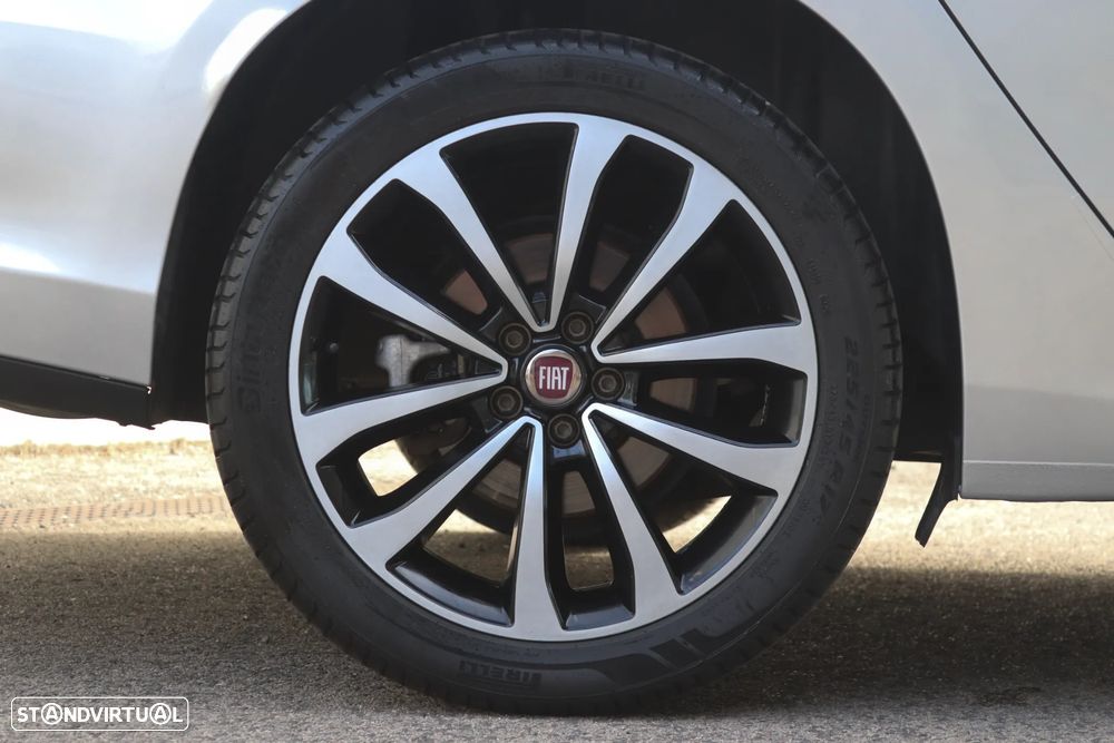 Fiat Tipo Station Wagon 1.3 M-Jet Lounge Tech - 25
