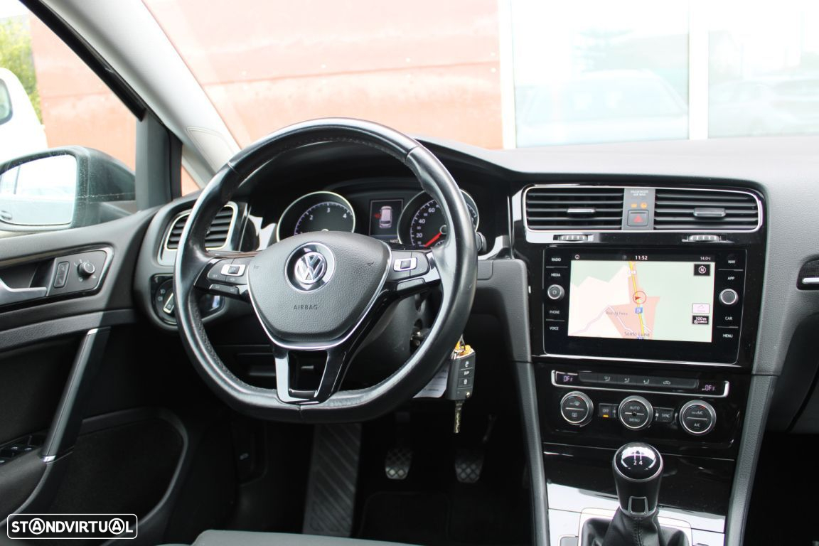 VW Golf Variant 1.6 TDi Highline - 15