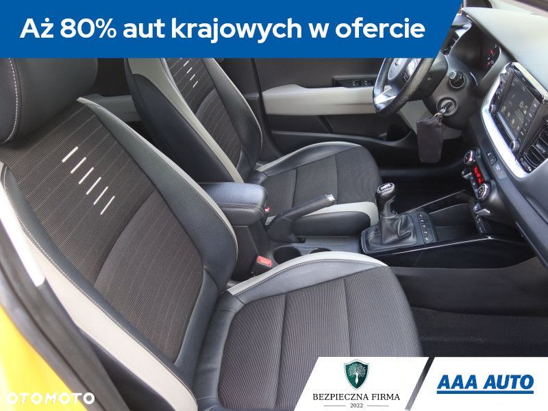 Kia Stonic - 11