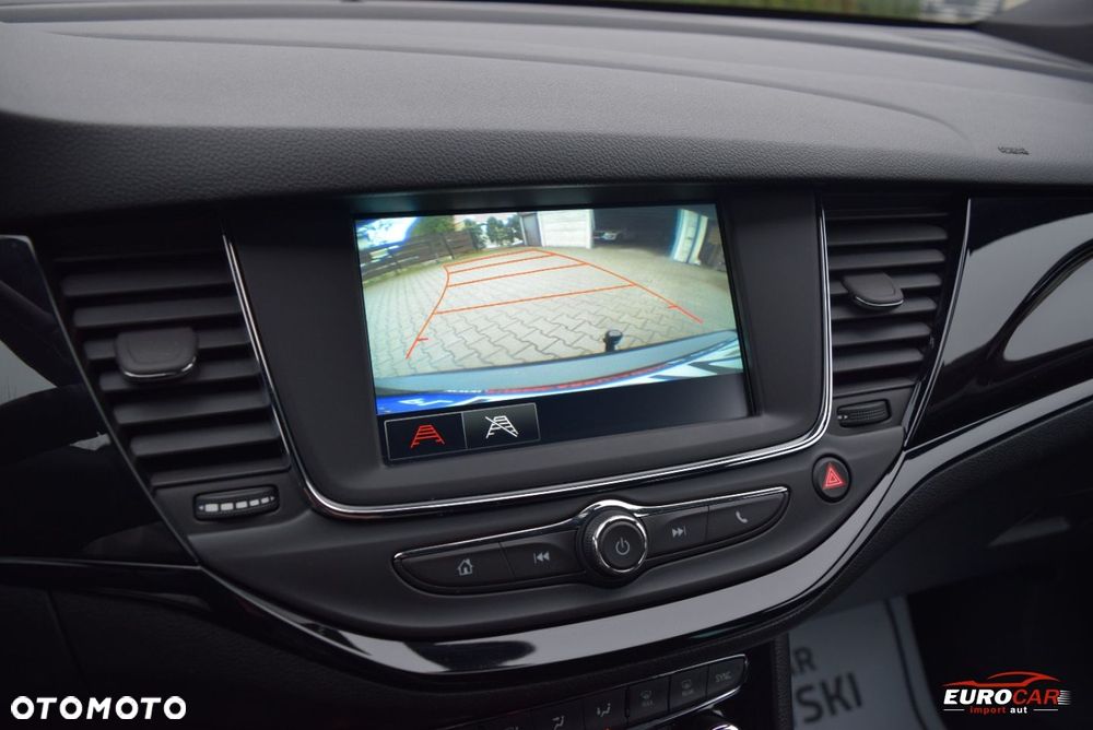 Opel Astra 1.4 T Dynamic - 25