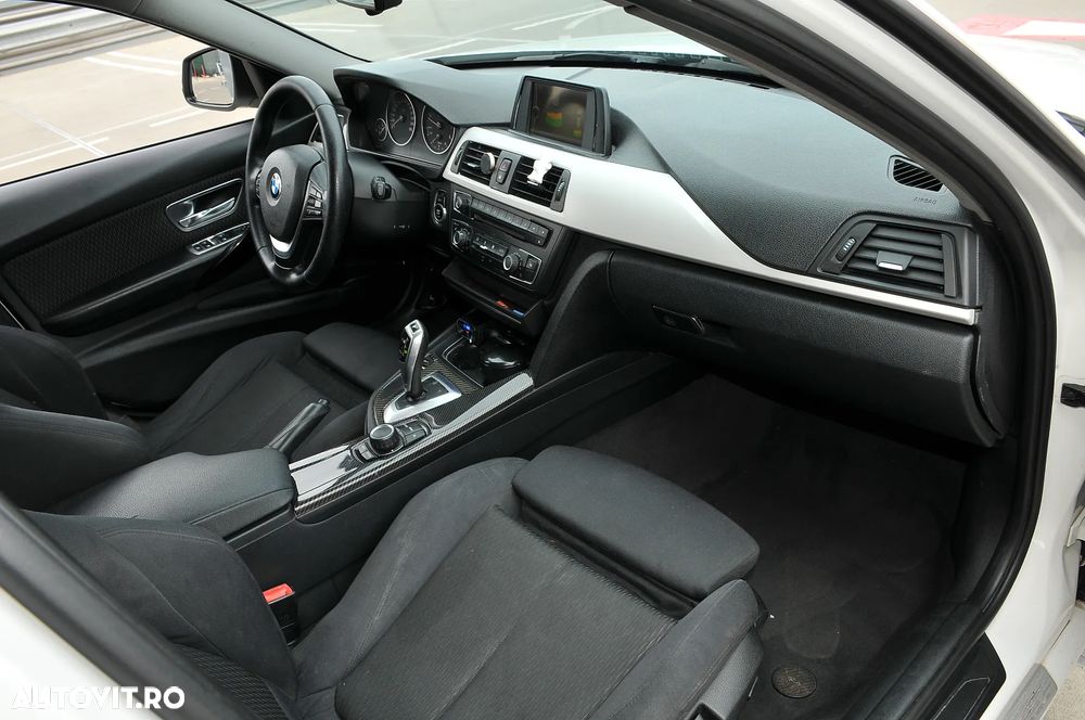 BMW Seria 3 320d Aut. - 5