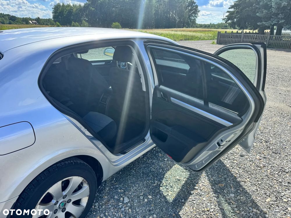Skoda Superb 2.0 TDI Active - 9