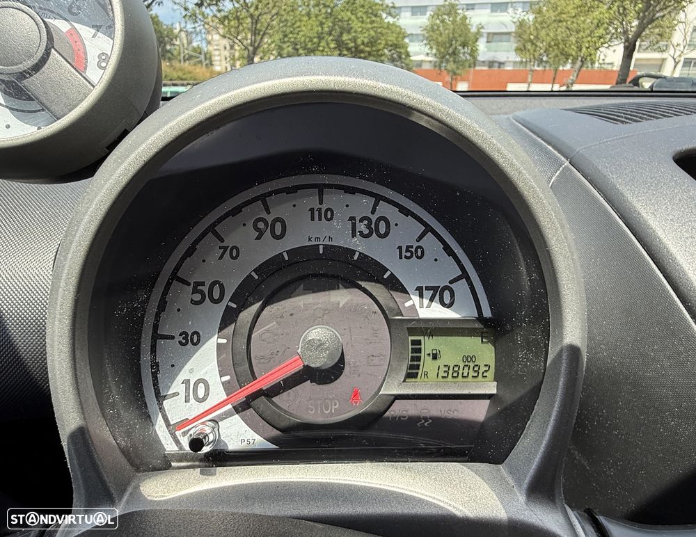 Citroën C1 1.0 EGS Tendance - 10