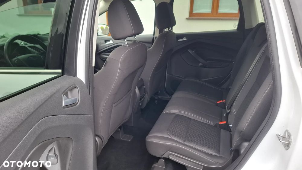 Ford Kuga 2.0 TDCi 2x4 Cool & Connect - 10