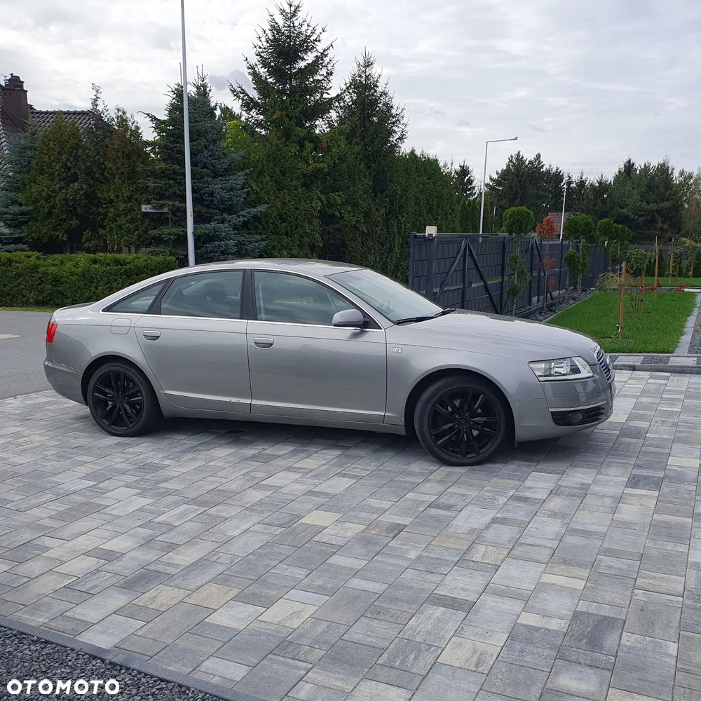 Audi A6 Limousine 2.4 - 4